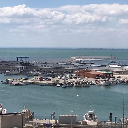 B&B Piazza Marconi Manfredonia Εξωτερικό φωτογραφία